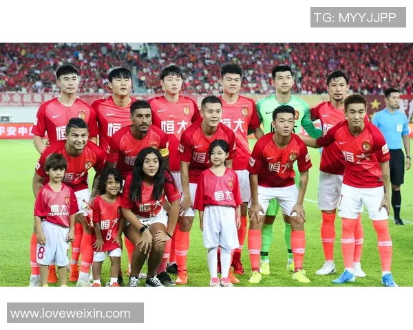 上海足球队以100分领跑世锦赛积分榜展现强大实力和竞争优势